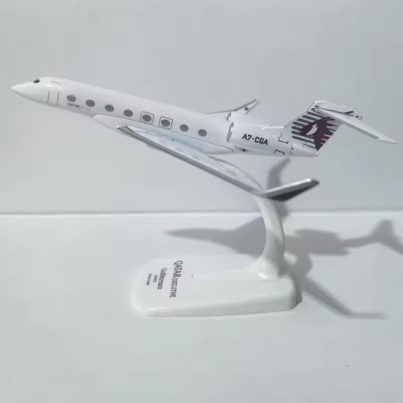 Model Kit Airplane - 1/200 Schaal Qatar Airways Gulfstream G650