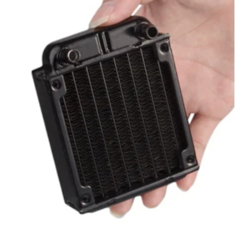 TOYAN Radiator Kit Watertank M - Model Kit Engine V8 recensie en prijs